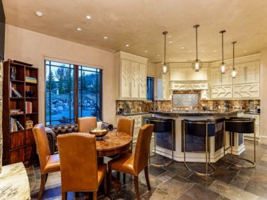 A Luxury Ski Ranch On thirty Seven  Acres Close to Aspen Ski